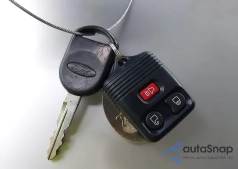 2011 Ford Ranger Xlt из США, поврежденный, VIN 1FTLR4FE2BPB10930